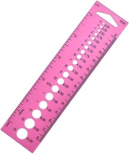 Pink knitting needle gauge - pink,